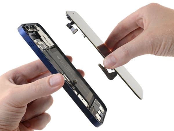 WYESAFE iPhone 15 Plus LCD Screen